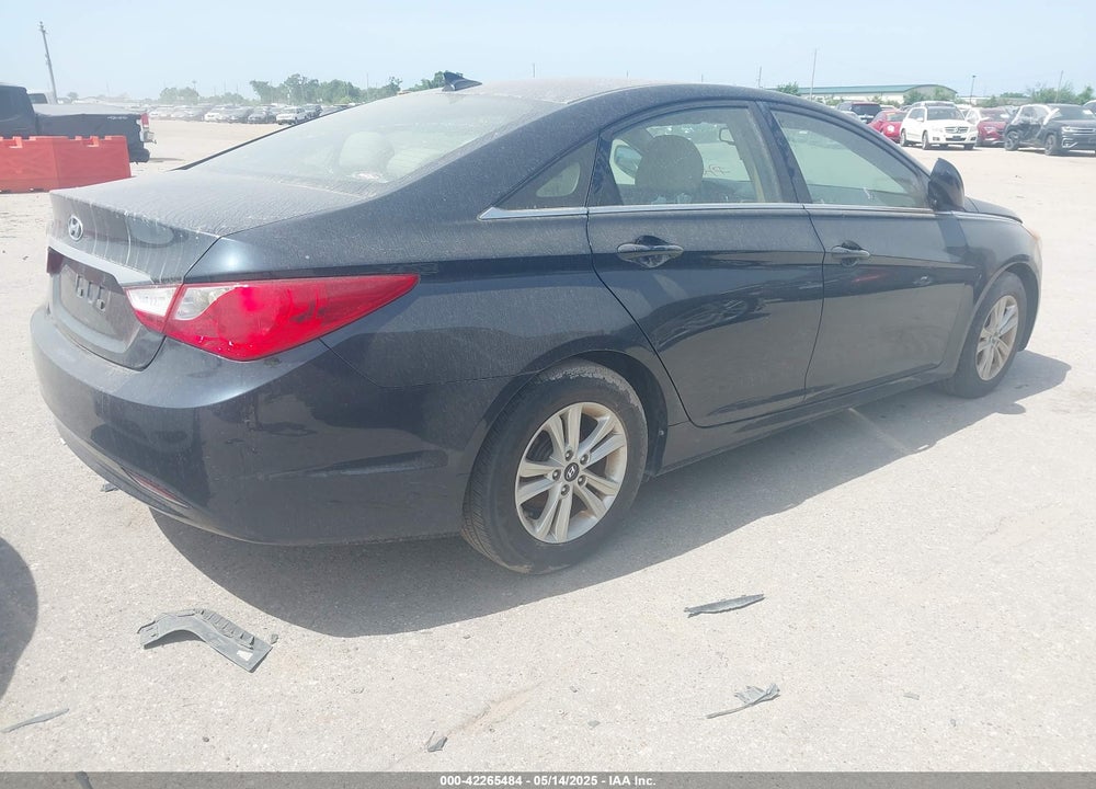 2012 HYUNDAI SONATA VIN: 5NPEB4AC9CH412330