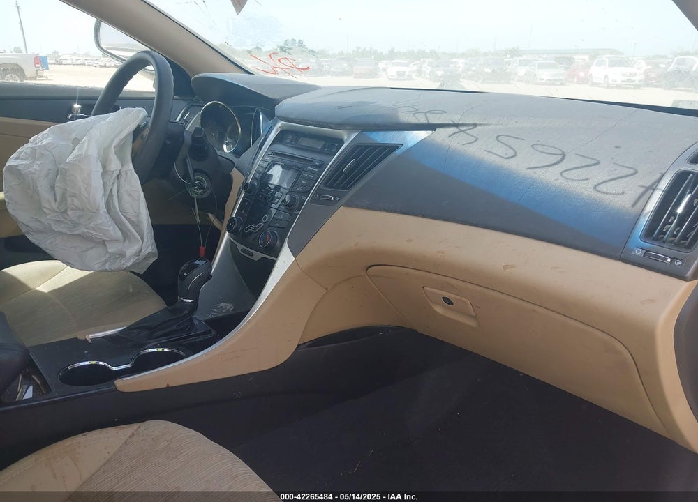 2012 HYUNDAI SONATA VIN: 5NPEB4AC9CH412330