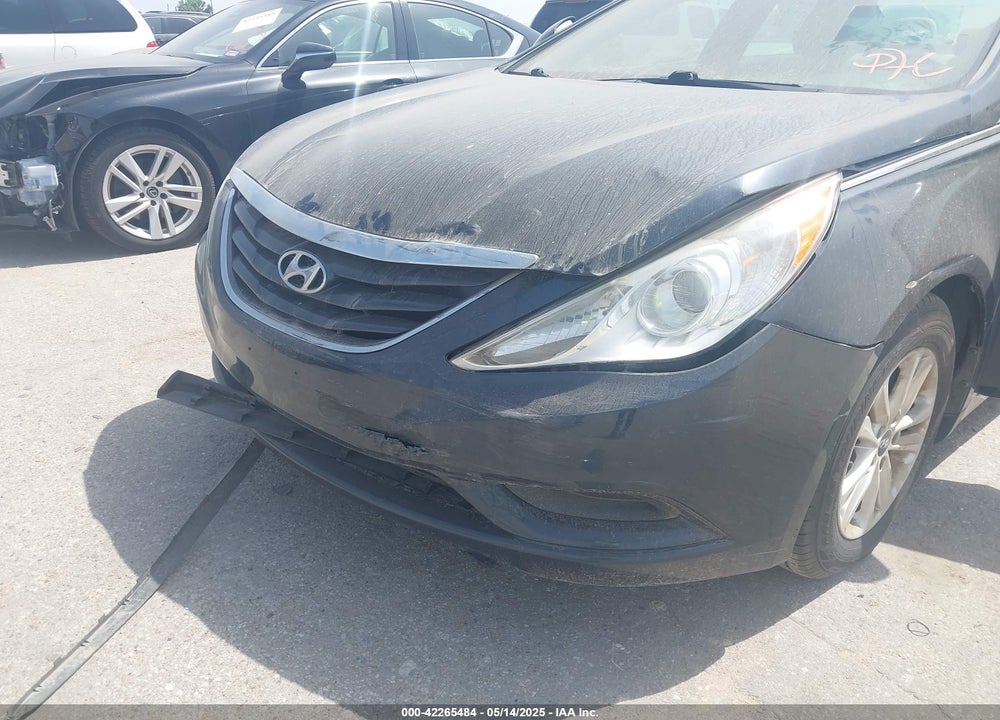 2012 HYUNDAI SONATA VIN: 5NPEB4AC9CH412330
