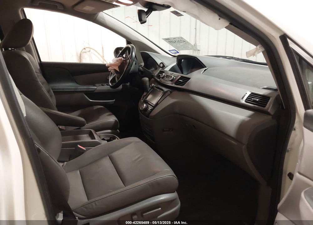 2016 HONDA ODYSSEY EX-L VIN: 5FNRL5H65GB111336