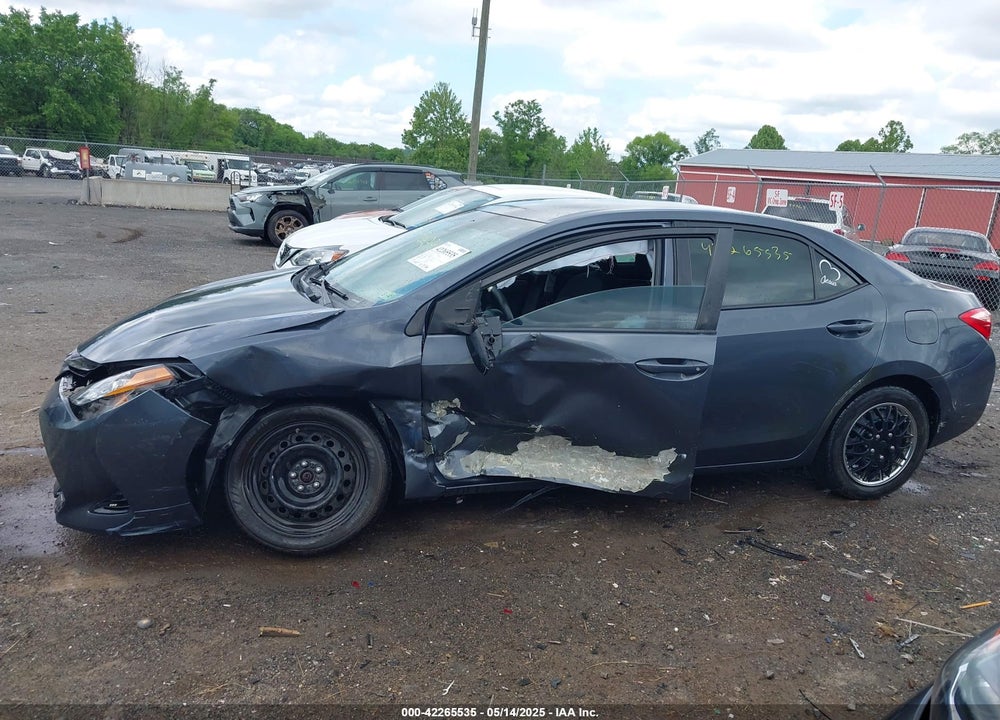 2017 TOYOTA COROLLA VIN: 5YFBURHE1HP587196