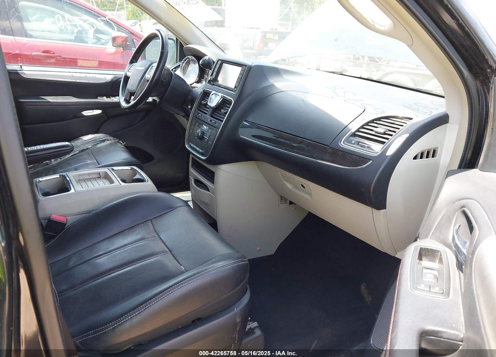 2013 CHRYSLER TOWN & COUNTRY TOURING VIN: 2C4RC1BG2DR584962
