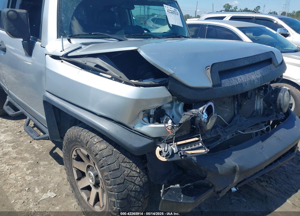 2007 TOYOTA FJ CRUISER VIN: JTEBU11F770030222
