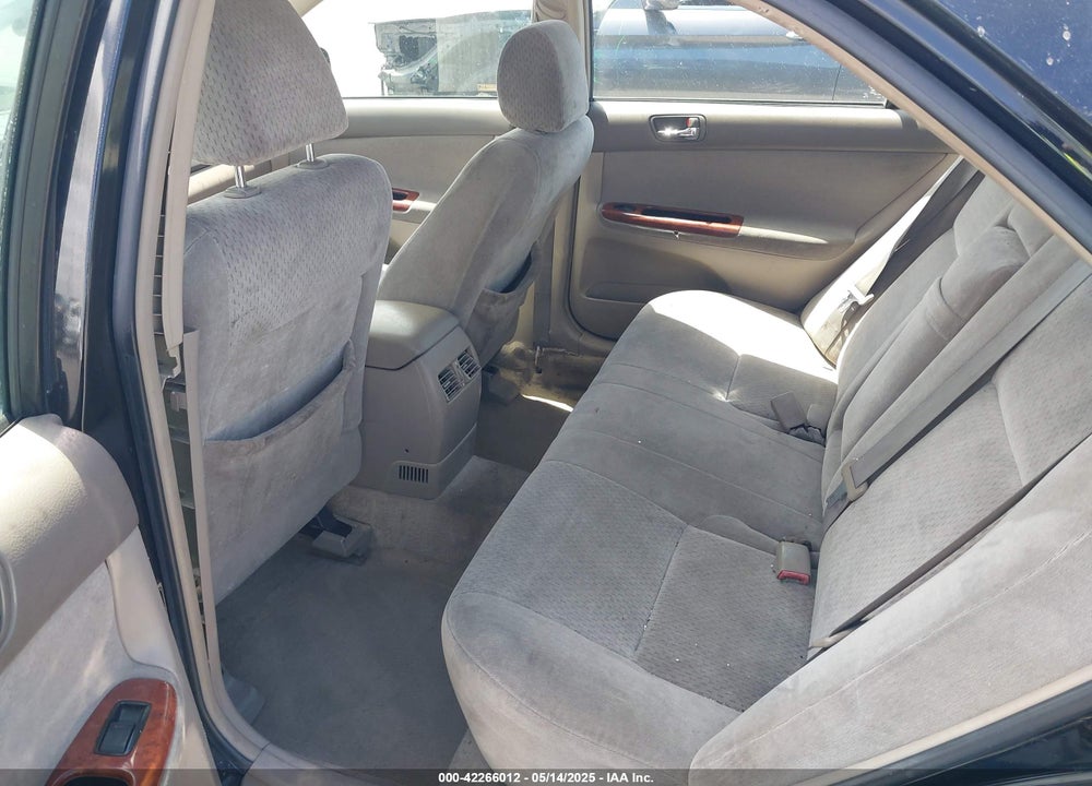 2004 TOYOTA CAMRY XLE VIN: 4T1BE32K74U314118