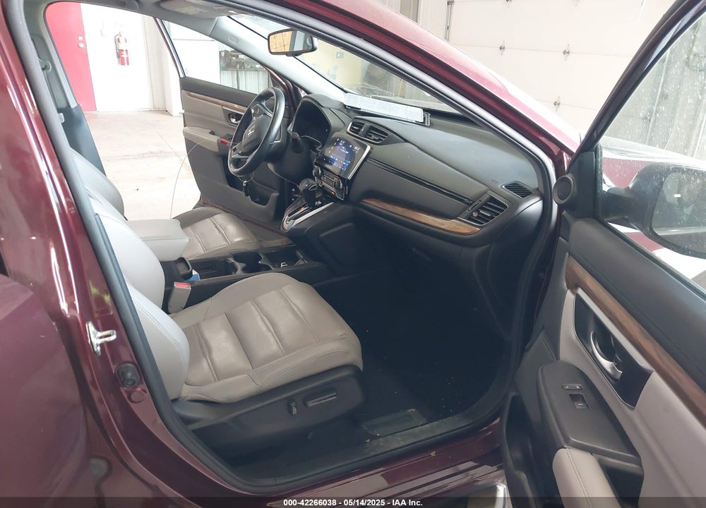 2017 HONDA CR-V VIN: 2HKRW2H86HH660134