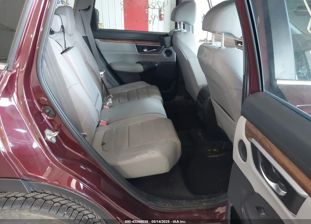 2017 HONDA CR-V VIN: 2HKRW2H86HH660134