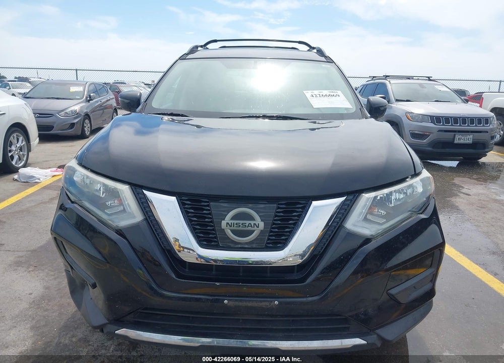 2017 NISSAN ROGUE SV VIN: 5N1AT2MT3HC879088