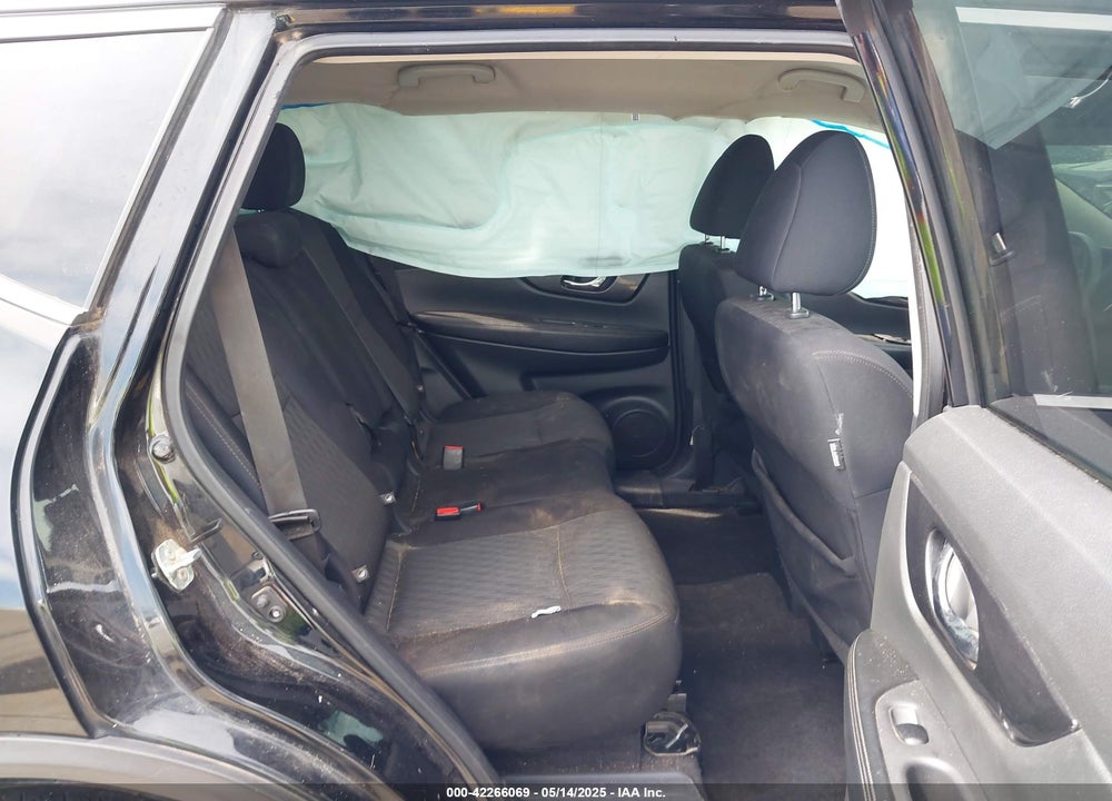 2017 NISSAN ROGUE SV VIN: 5N1AT2MT3HC879088