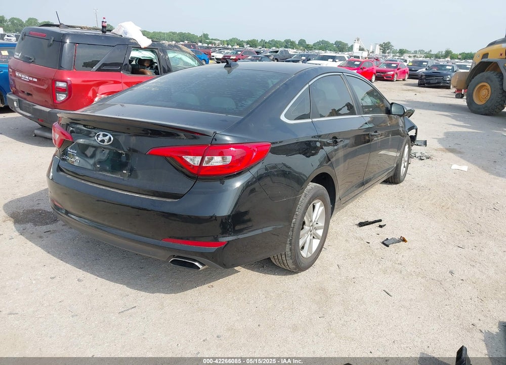 2016 HYUNDAI SONATA VIN: 5NPE24AF2GH320959