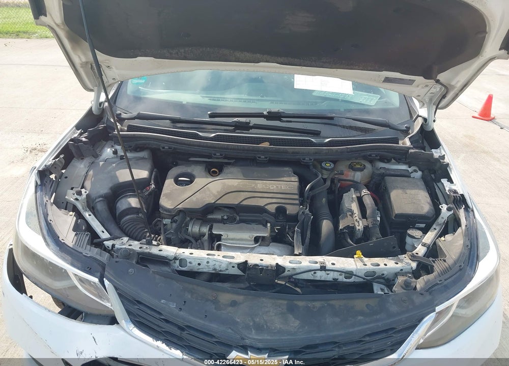 2017 CHEVROLET CRUZE VIN: 1G1BE5SM4H7204688