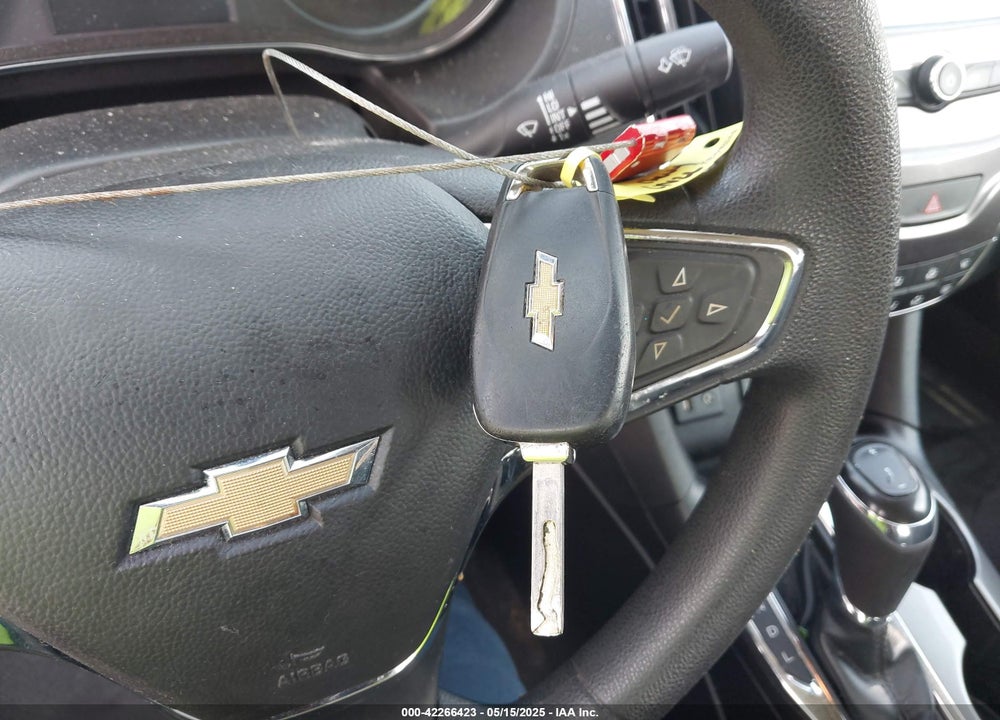 2017 CHEVROLET CRUZE VIN: 1G1BE5SM4H7204688