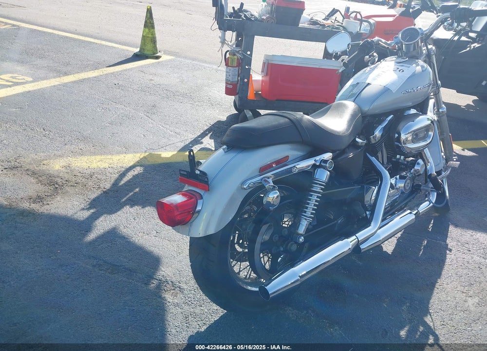 2005 HARLEY-DAVIDSON XL1200 C VIN: 1HD1CGP145K469489