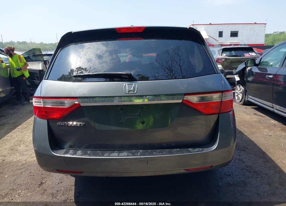 2013 HONDA ODYSSEY VIN: 5FNRL5H67DB018622