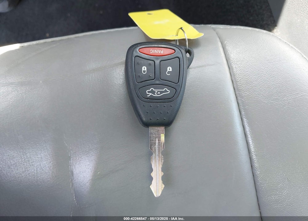 2007 CHRYSLER 300C VIN: 2C3KA63HX7H813561