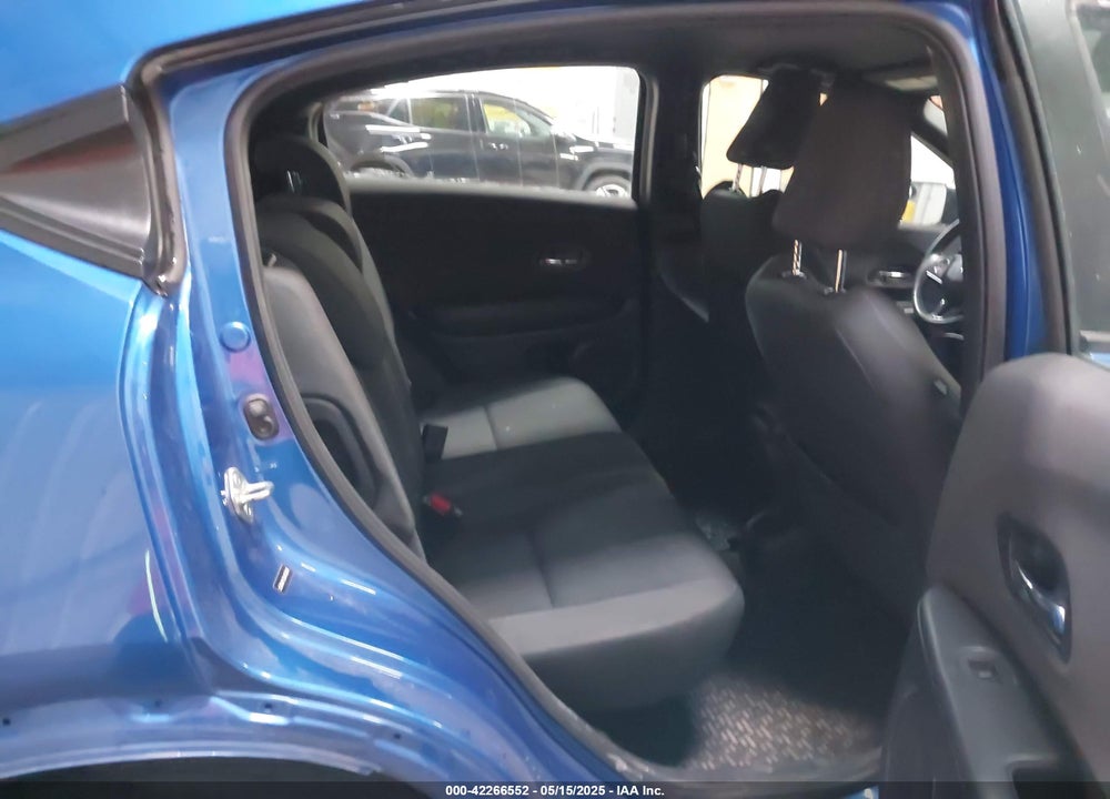 2020 HONDA HR-V VIN: 3CZRU6H15LM738299