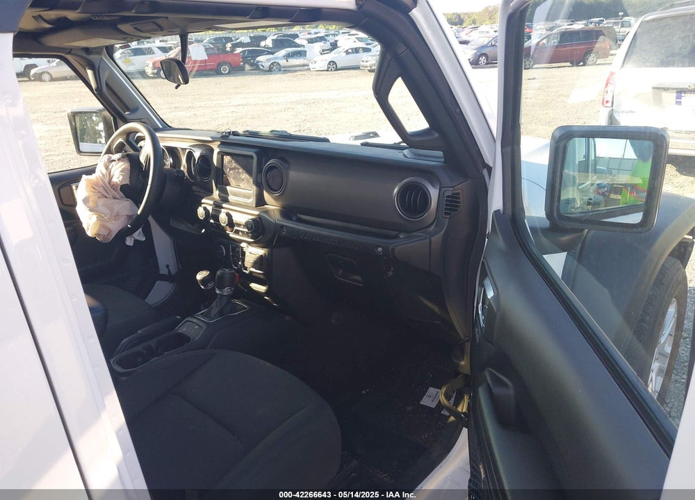 2023 JEEP WRANGLER / VIN: 1C4HJXDG1PW531053