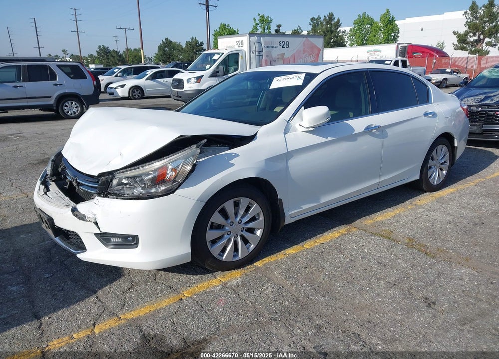 2015 HONDA ACCORD VIN: 1HGCR3F95FA013583