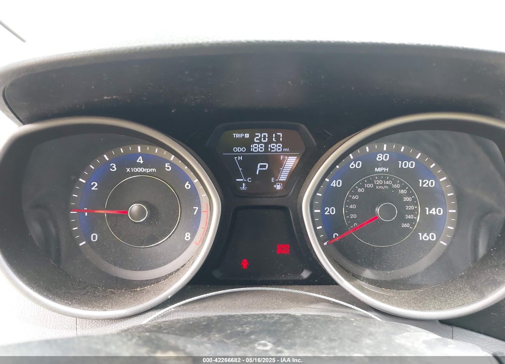 2013 HYUNDAI ELANTRA VIN: KMHDH4AE5DU717788