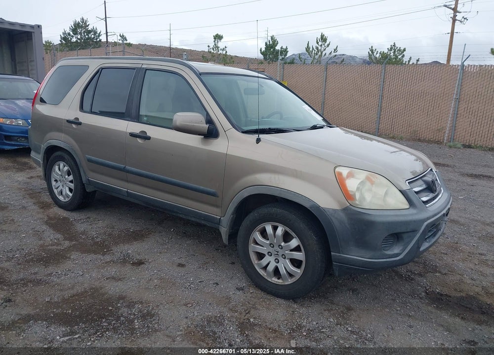 2005 HONDA CR-V EX VIN: JHLRD788X5C045339