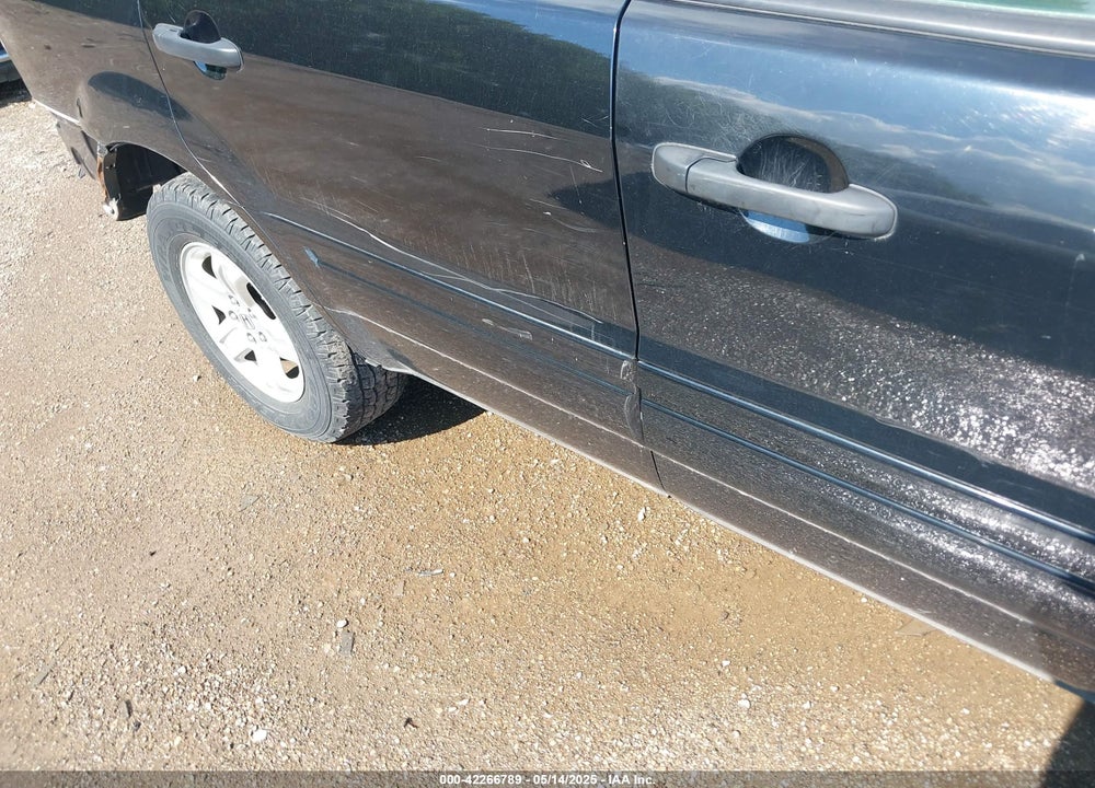2007 HONDA PILOT LX VIN: 5FNYF28107B021596