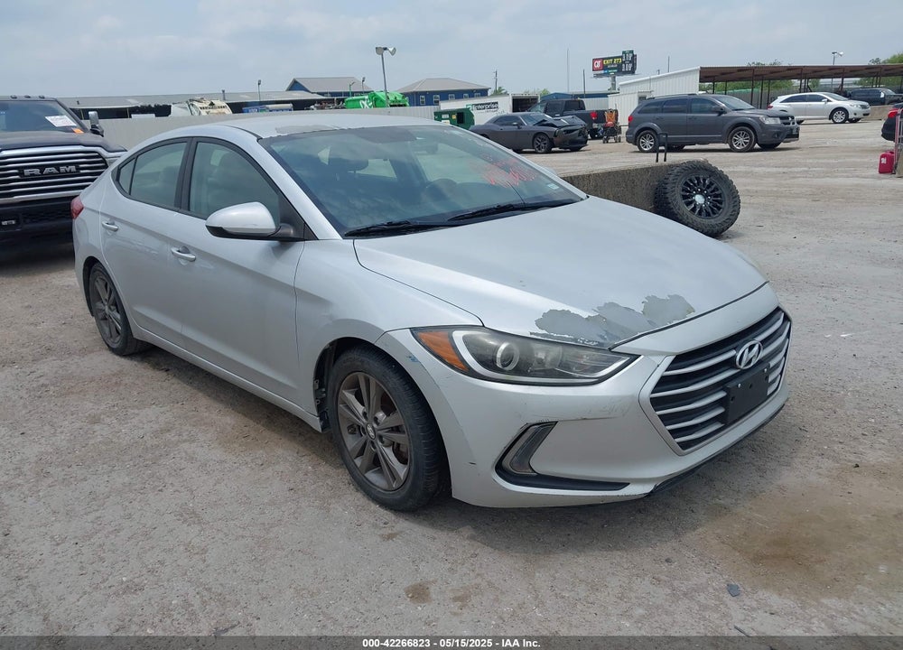 2017 HYUNDAI ELANTRA SE VIN: 5NPD84LF3HH079468