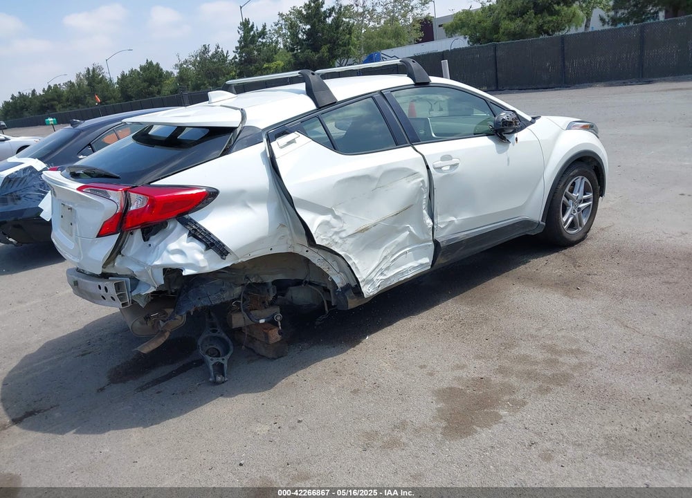 2021 TOYOTA C-HR LE VIN: JTNKHMBX2M1118467