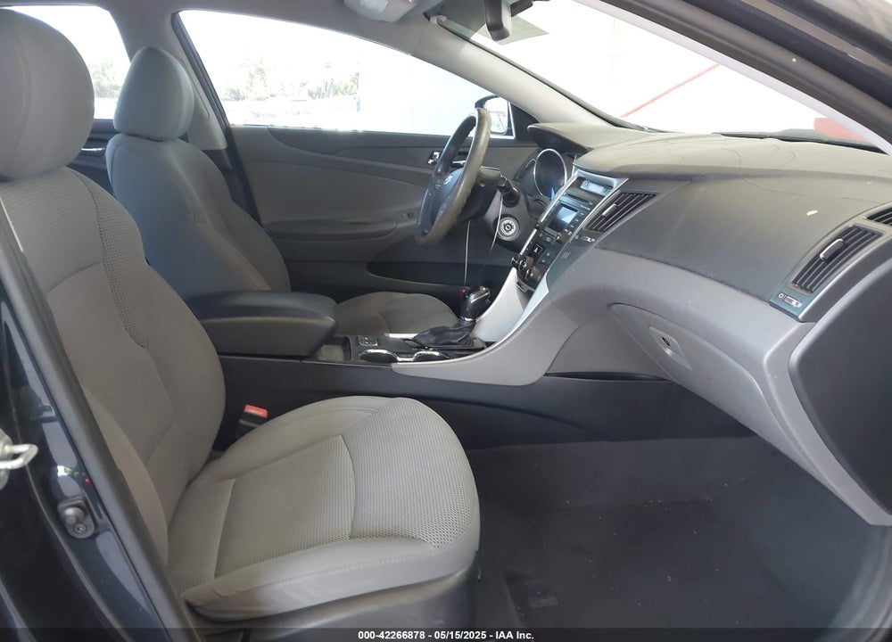 2014 HYUNDAI SONATA GLS VIN: 5NPEB4AC3EH846827