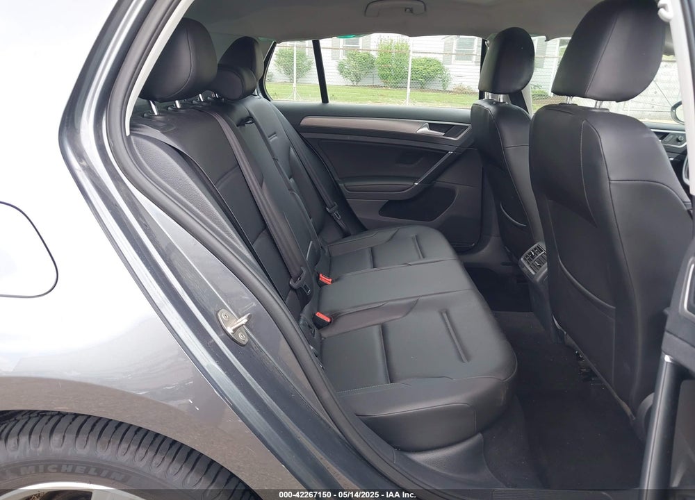 2017 VOLKSWAGEN GOLF VIN: 3VW217AU5HM065982