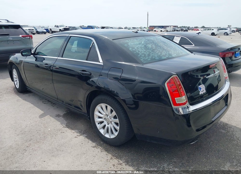 2014 CHRYSLER 300 VIN: 2C3CCAAG2EH128110
