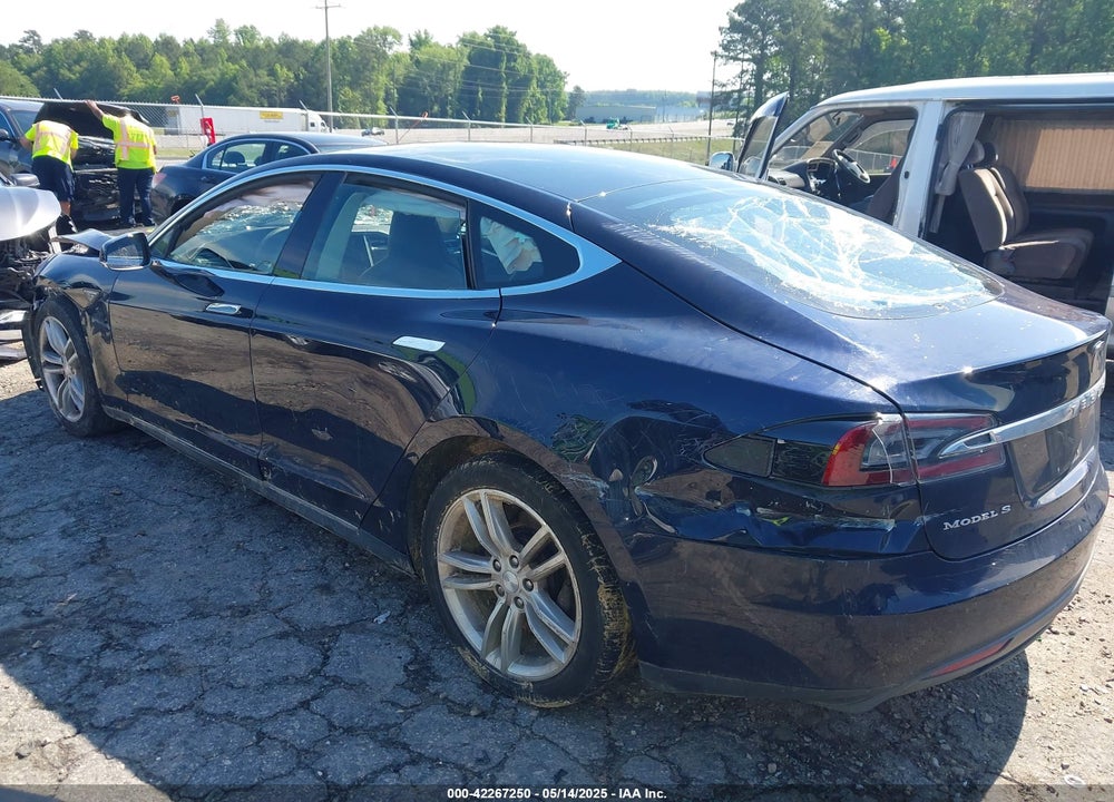 2014 TESLA MODEL S P85 VIN: 5YJSA1H14EFP44251