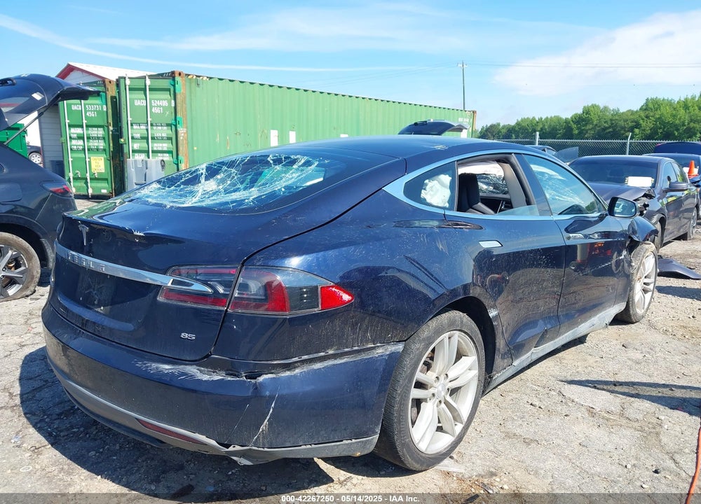 2014 TESLA MODEL S P85 VIN: 5YJSA1H14EFP44251