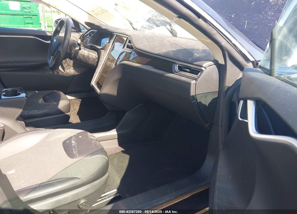 2014 TESLA MODEL S P85 VIN: 5YJSA1H14EFP44251