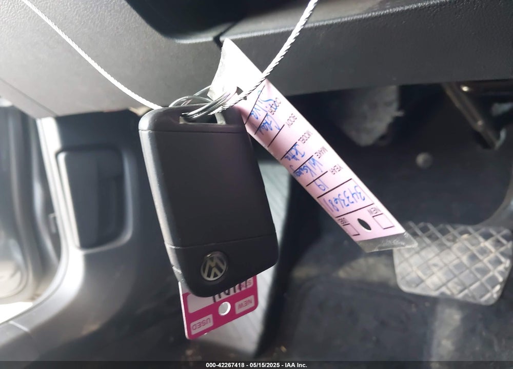 2019 VOLKSWAGEN JETTA VIN: 3VWCB7BU0KM232546