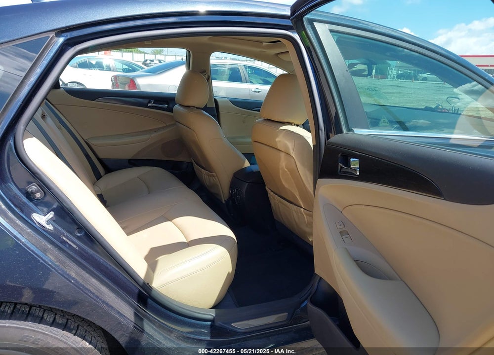 2011 HYUNDAI SONATA VIN: 5NPEC4AC5BH253320