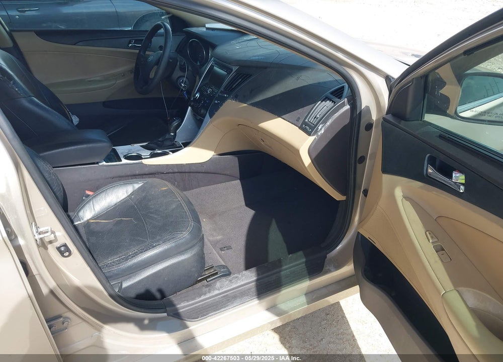 2011 HYUNDAI SONATA VIN: 5NPEB4AC7BH298147