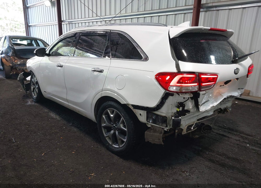 2016 KIA SORENTO VIN: 5XYPKDA58GG173425