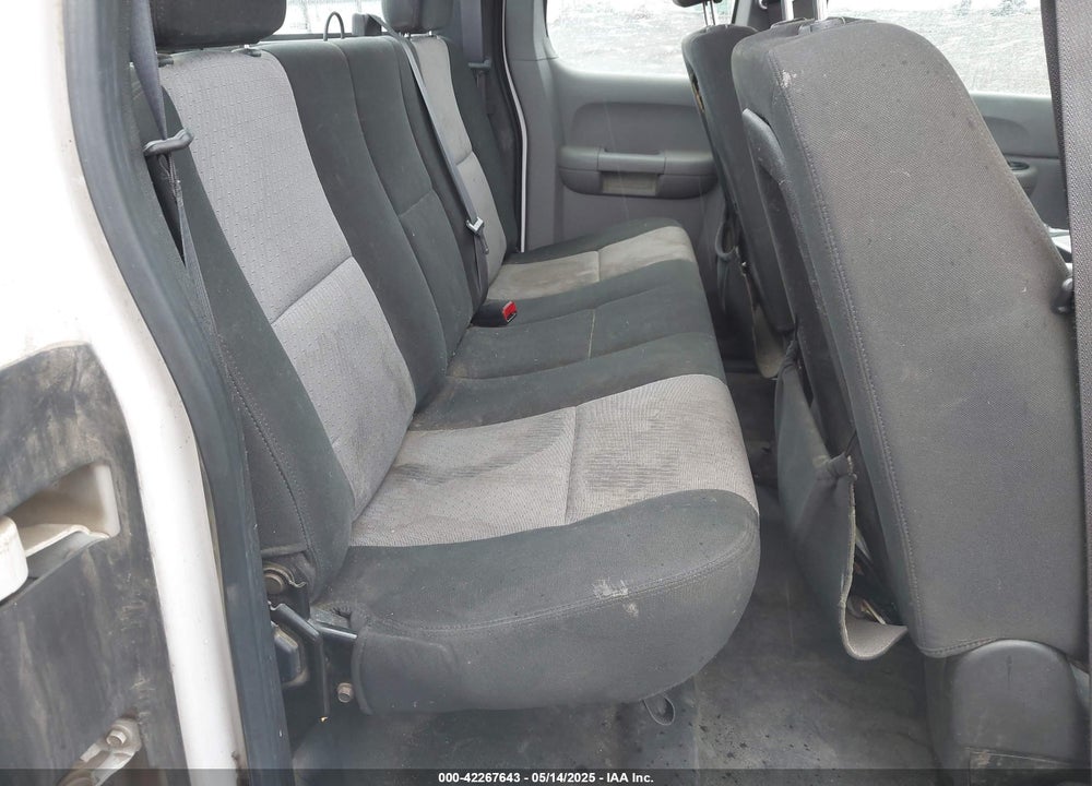 2009 CHEVROLET SILVERADO 1500 WORK TRUCK VIN: 1GCEK19J79E138717