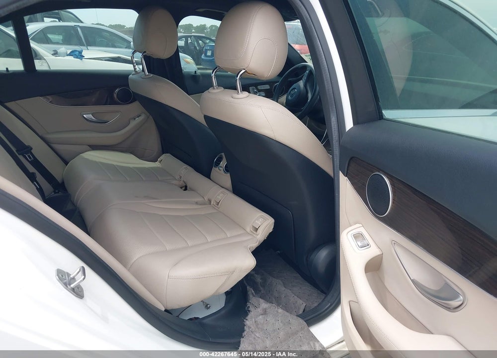 2018 MERCEDES-BENZ C 300 VIN: 55SWF4JB3JU242931