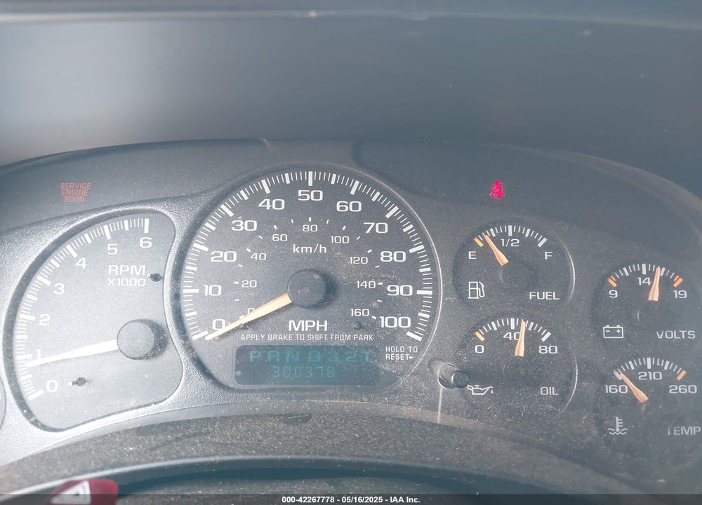 2002 CHEVROLET TAHOE LT VIN: 1GNEC13Z72R279613
