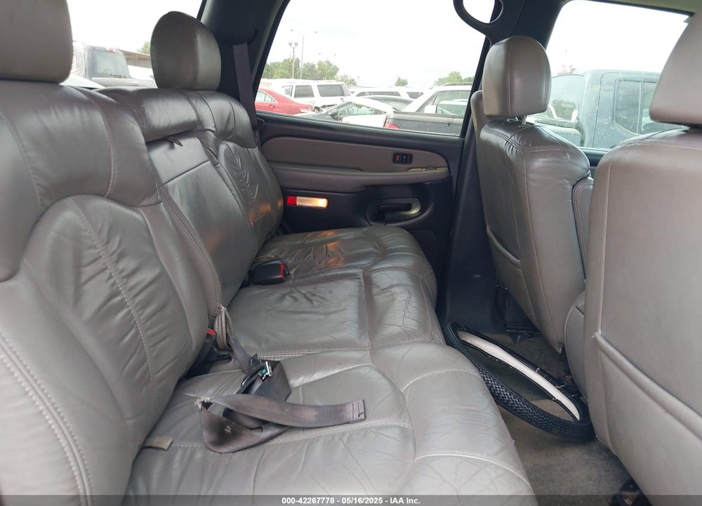 2002 CHEVROLET TAHOE LT VIN: 1GNEC13Z72R279613