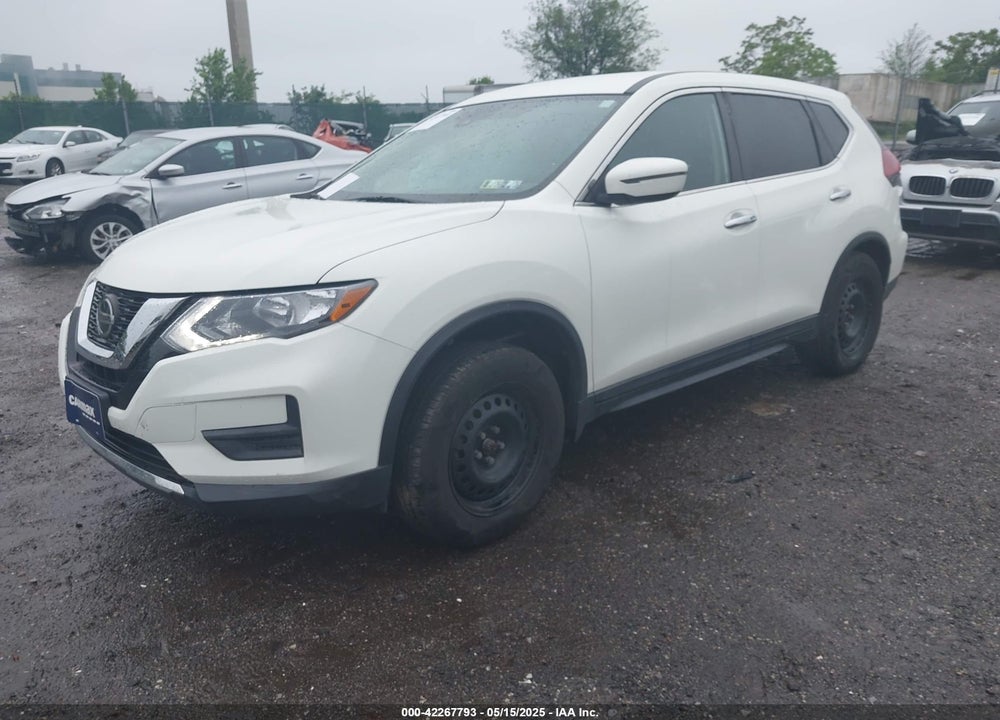 2019 NISSAN ROGUE S VIN: 5N1AT2MV3KC831907