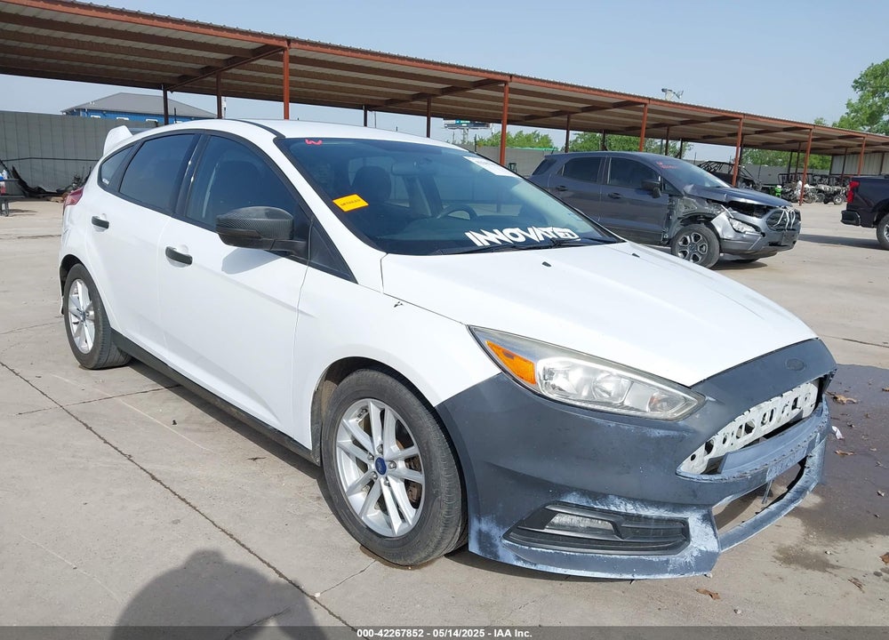 2017 FORD FOCUS SE VIN: 1FADP3K21HL347348