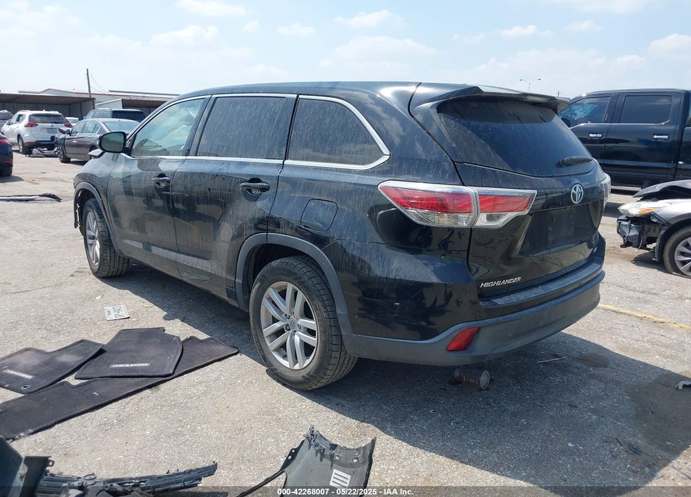 2015 TOYOTA HIGHLANDER LE VIN: 5TDZARFH0FS016775