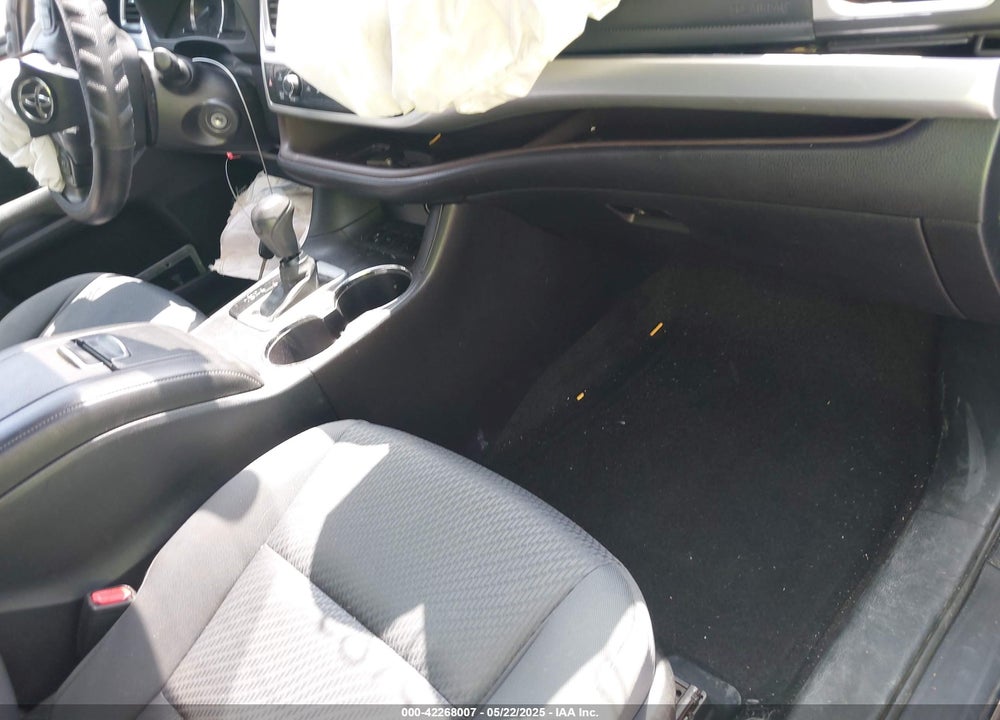2015 TOYOTA HIGHLANDER LE VIN: 5TDZARFH0FS016775