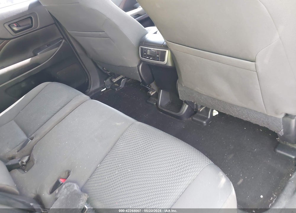 2015 TOYOTA HIGHLANDER LE VIN: 5TDZARFH0FS016775