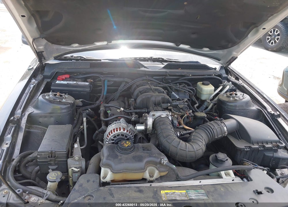 2008 FORD MUSTANG VIN: 1ZVHT80N885207767