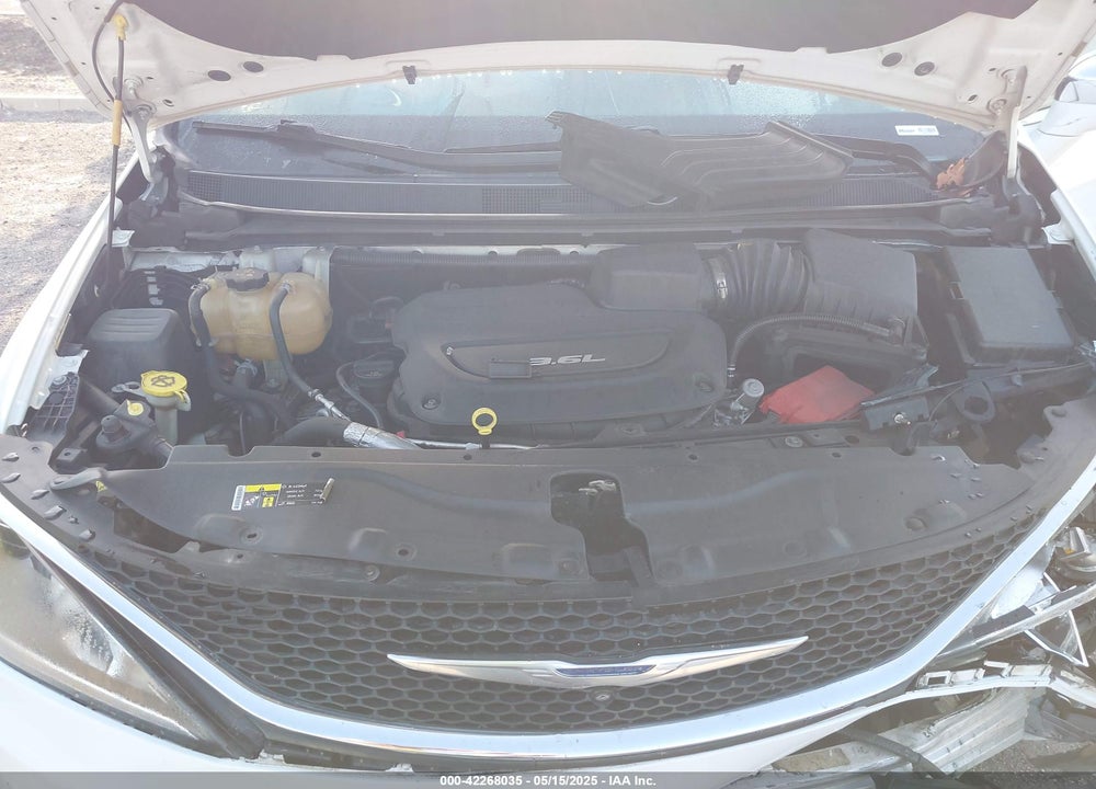 2017 CHRYSLER PACIFICA LIMITED VIN: 2C4RC1GG9HR514681