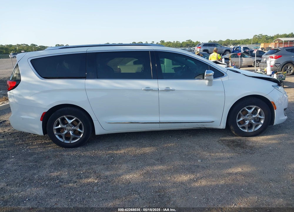 2017 CHRYSLER PACIFICA LIMITED VIN: 2C4RC1GG9HR514681