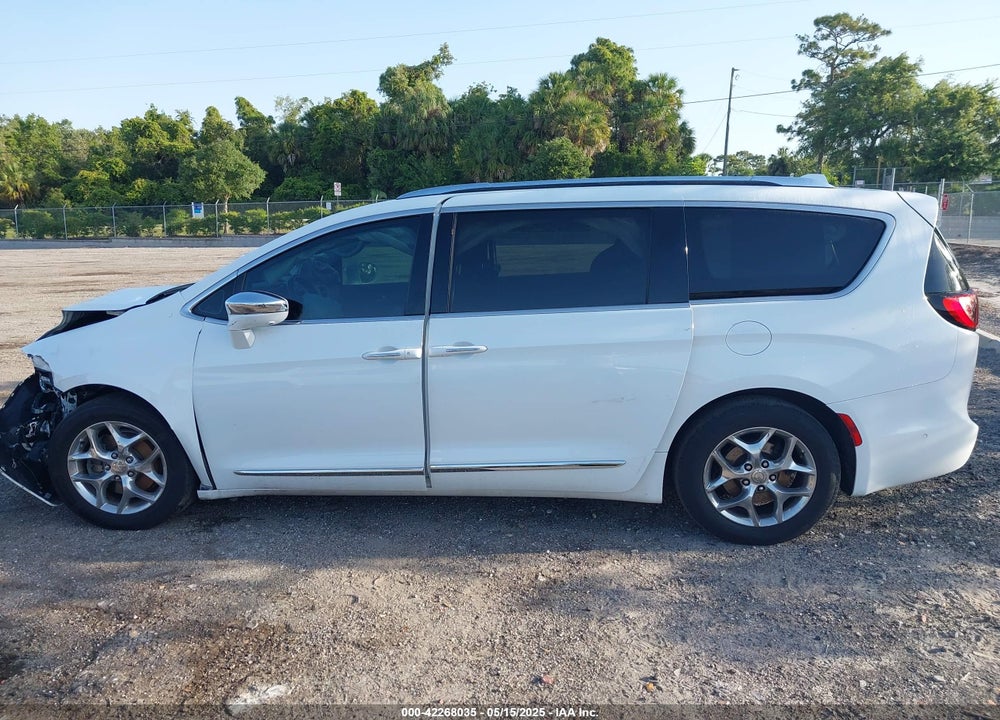 2017 CHRYSLER PACIFICA LIMITED VIN: 2C4RC1GG9HR514681