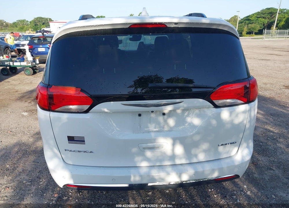 2017 CHRYSLER PACIFICA LIMITED VIN: 2C4RC1GG9HR514681